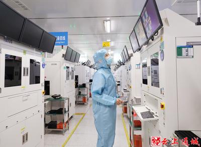 【勞模風(fēng)采⑦】熊清霞 車(chē)間里“煉”出來(lái)的生產(chǎn)經(jīng)理與技術(shù)研究先鋒